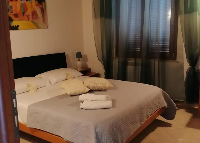 La Di Giorgio Con Giardino E Posto Auto Сasa de vacaciones *